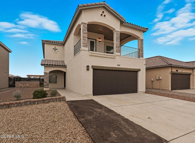 Photo - 569 Lanner Dr