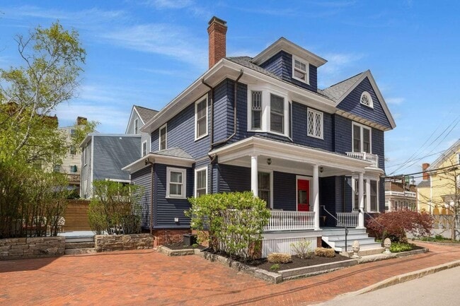 Photo - 115 Court St