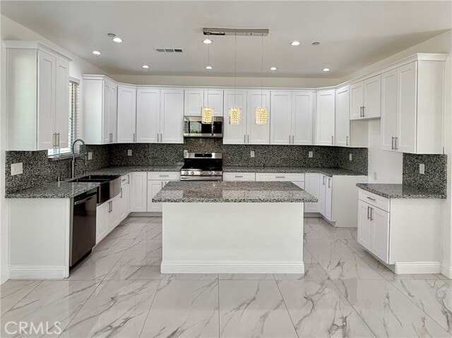 Photo - 2199 Whitman Way