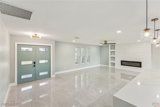 Photo - 3701 SE 17th Pl Casa