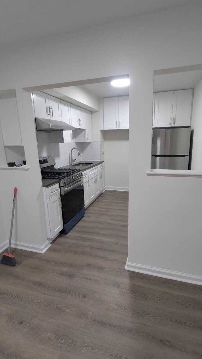 Building Photo - 266 West 236 Street Unit 1st Floor