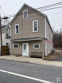 Building Photo - 179 Main St Rental