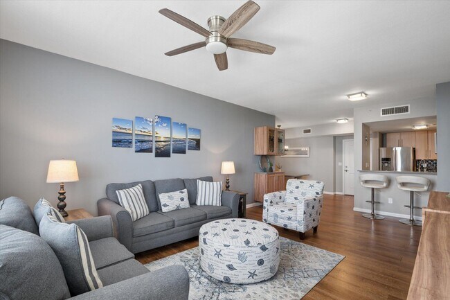 Photo - 511 SE 5 Ave