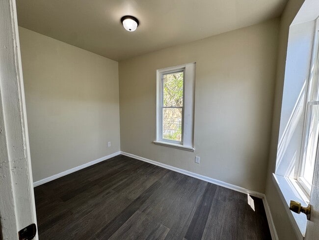 Photo - 1105 W 4th St Unidad 2