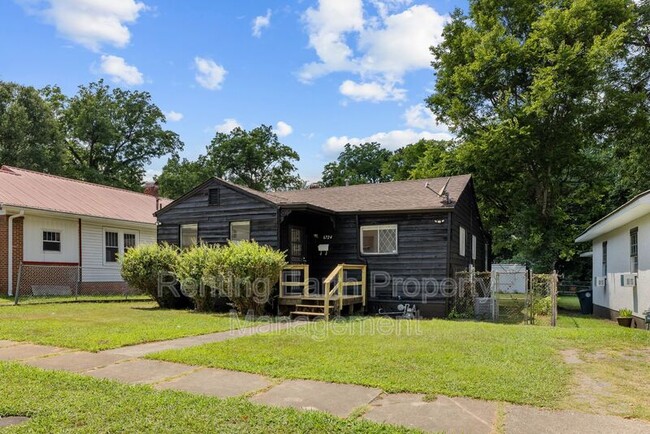 Building Photo - 6724 2nd Ave S