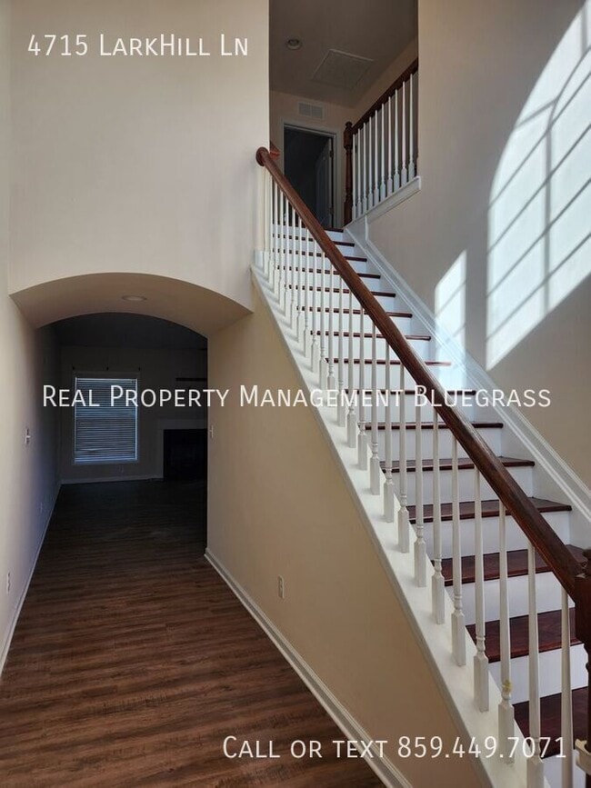 Photo - 4715 Larkhill Ln