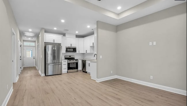 Photo - Spacious 3-Bed, 2-Bath Home in Savannah – ...