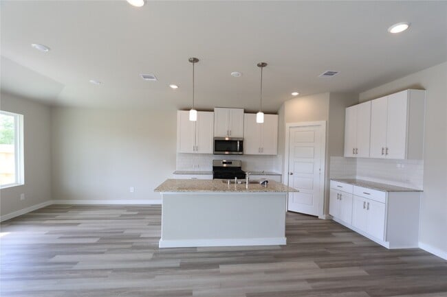 Photo - 1522 King Rnch Rd