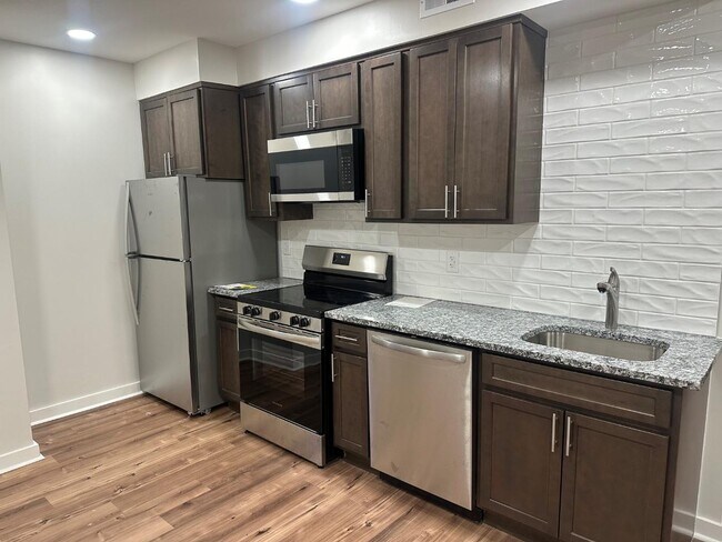 14 Philadelphia Ave Unit 2