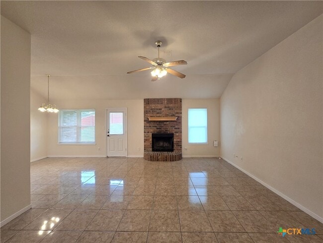 Photo - 5705 Mandalay Dr