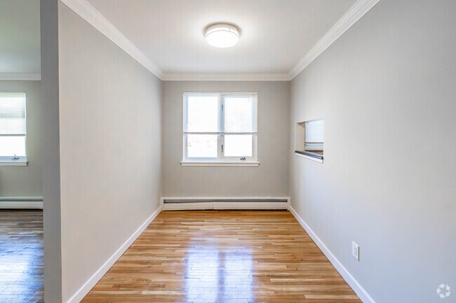 2BR, 2BA - 1,295SF - Dining Room
