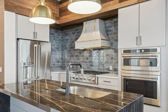 Photo - 9757 Katy Fwy Unit 2501