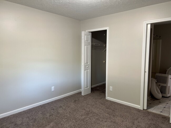 Photo - 313 Emily Ln