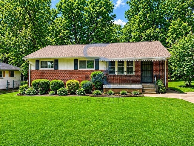 Building Photo - 1801 W Austin Rd