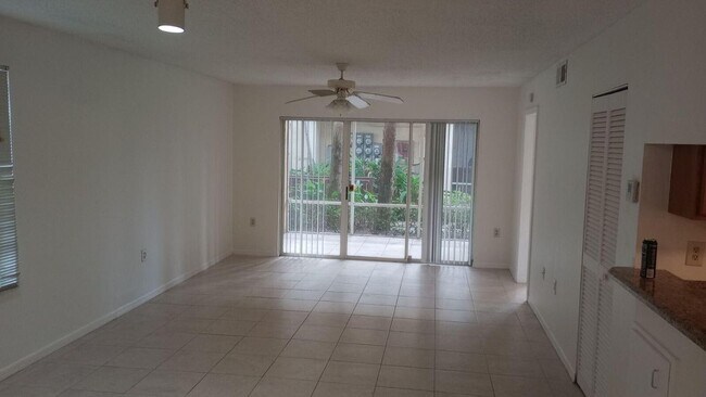 17101 Glenmoor Dr