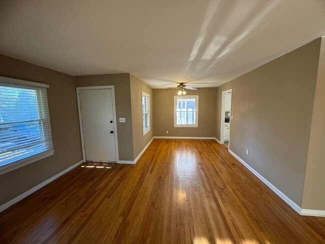 Photo - Single Family Home in Clarksville