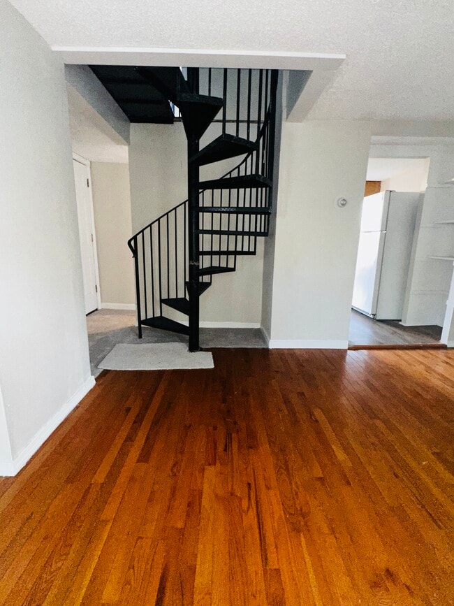 Photo - 139 Princeton St Unit 2
