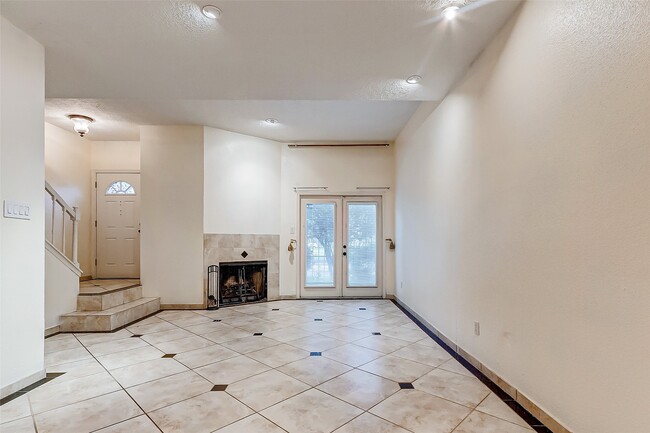 Photo - 7350 Kirby Dr Unit 5
