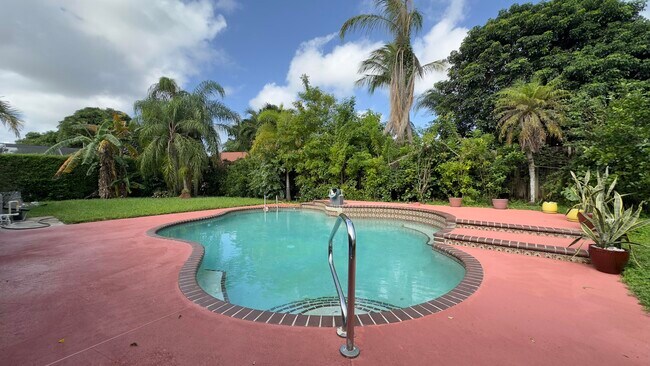 Photo - 12157 Sycamore Ln