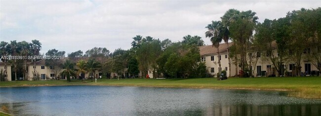 Photo - 1250 SE 28th Ct Unidad 103