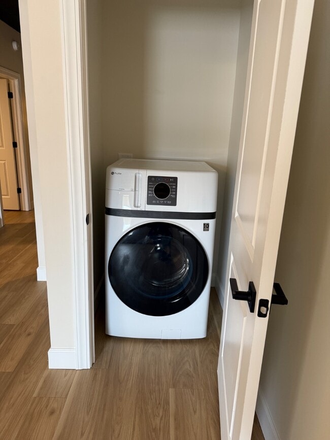 Photo - 309 N 6th St