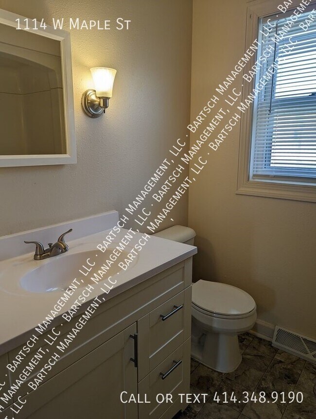 Photo - 1114 W Maple St