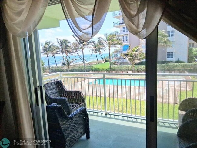 Photo - 1035 Hillsboro Mile Condo Unit 25