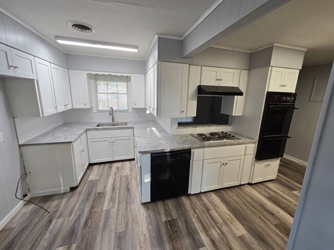 Photo - 10922 Myrtice Dr