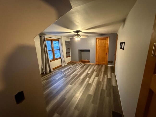 Photo - 1720 S 59th St