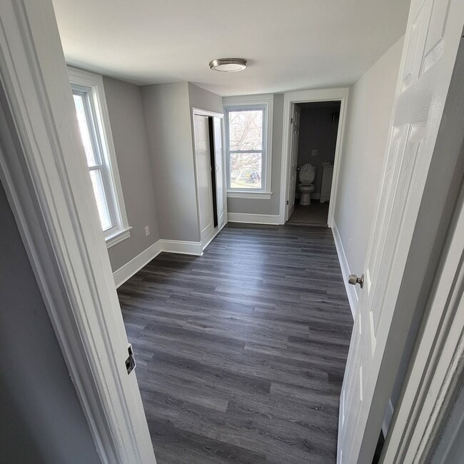 309 Shrewsbury Ave