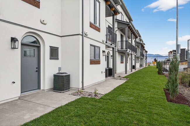 Photo - 852 Anders Rd