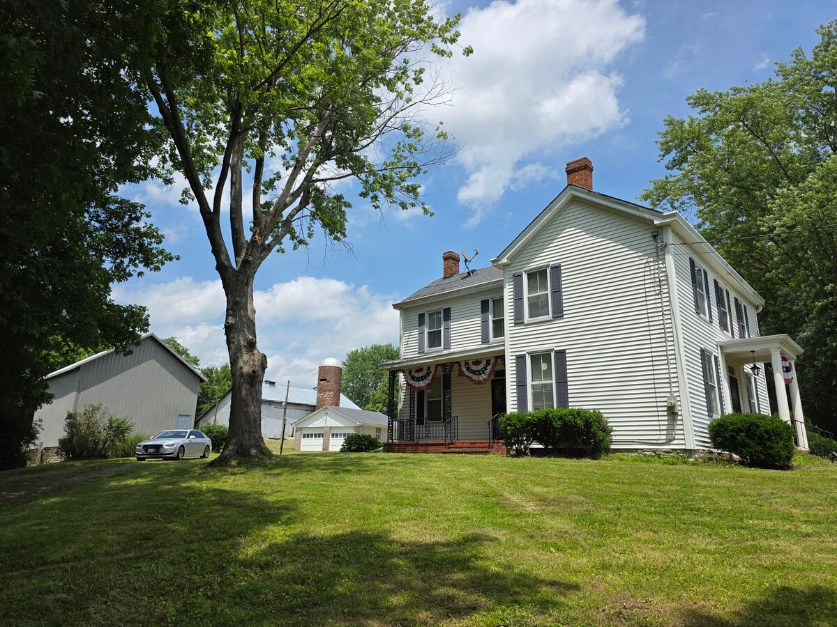 Photo - 3686 Cincinnati Brookville Rd