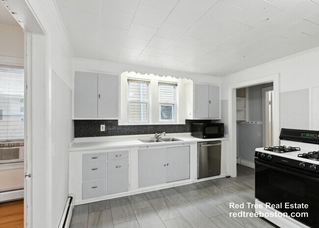 547 Broadway Unit 1