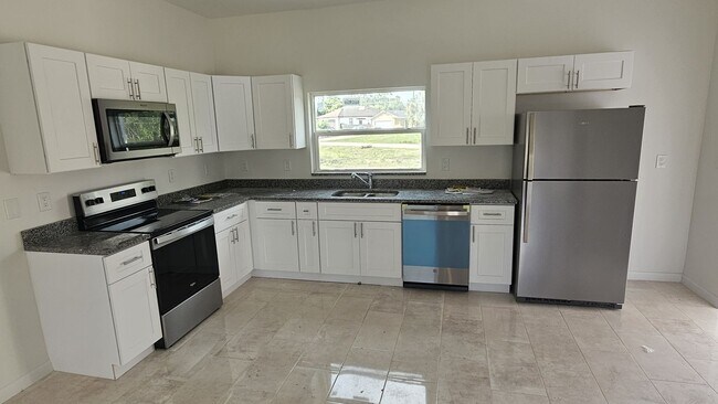 Photo - MOVE IN READY 3 BEDROOM 2 BATH LIKE NEW