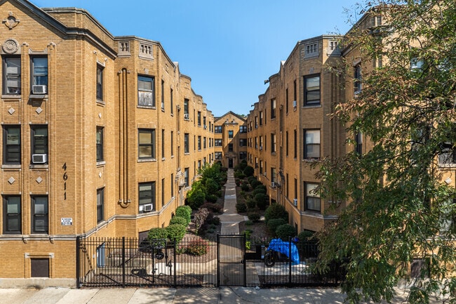 Alternate View - 4611 S Drexel Blvd