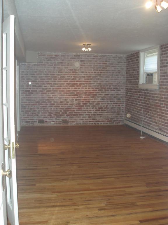 3226 Bryant St