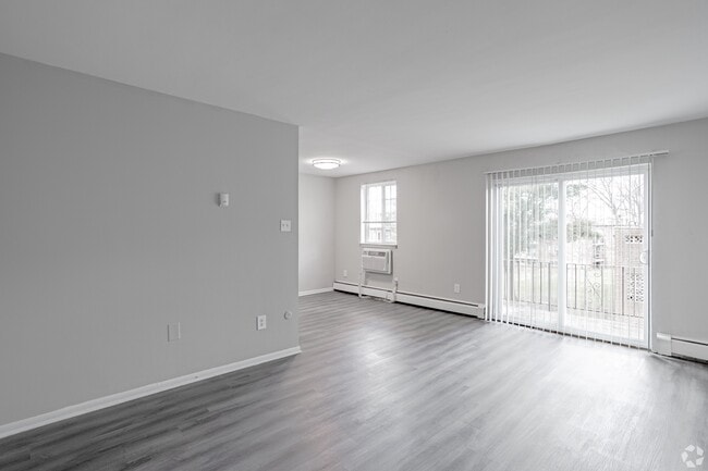 Coventry Place Apartments