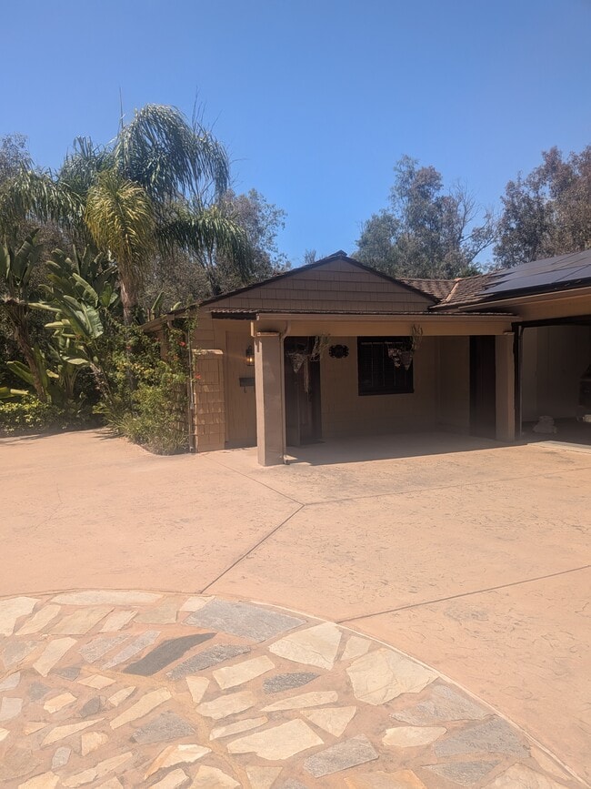 Building Photo - 5648 Calzada Del Bosque
