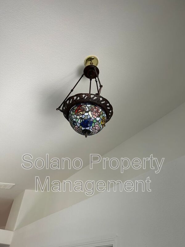 Photo - 542 Fiesta Ct