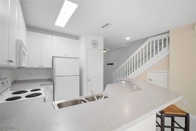 Building Photo - 8535 Athena Ct