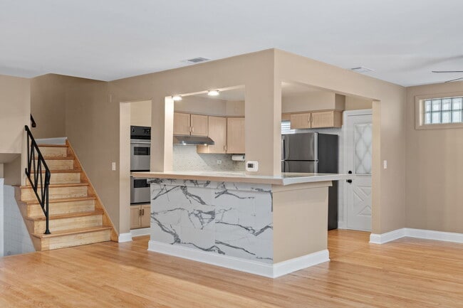 Photo - 2737 Spruce St