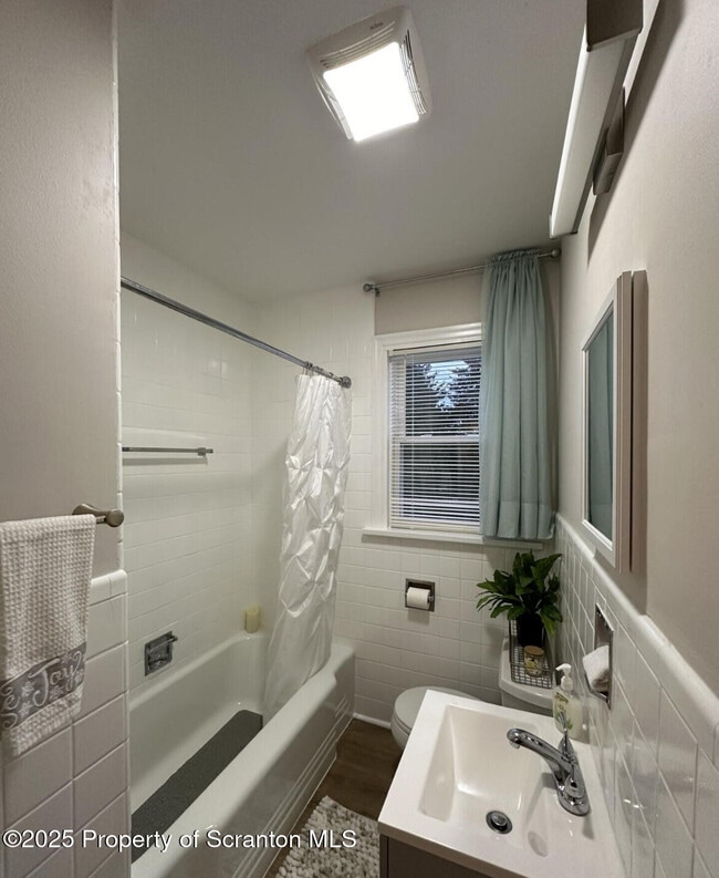 Photo - 2008 S Webster Ave