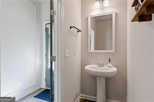Photo - 2831 Ridgeview Dr