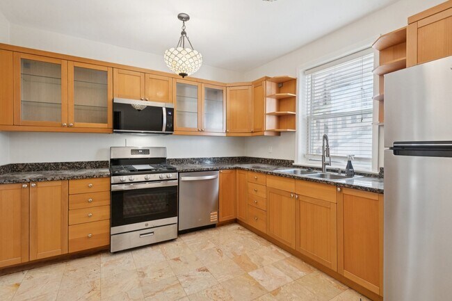 Photo - 5955 N Winthrop Ave Unit 1E