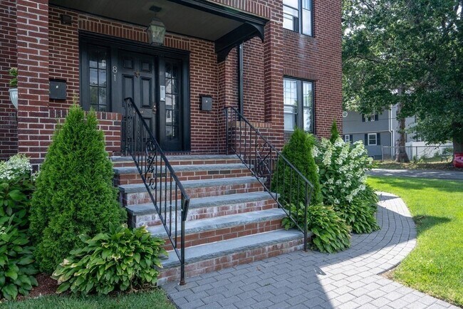 81 Butler St Unidad 2