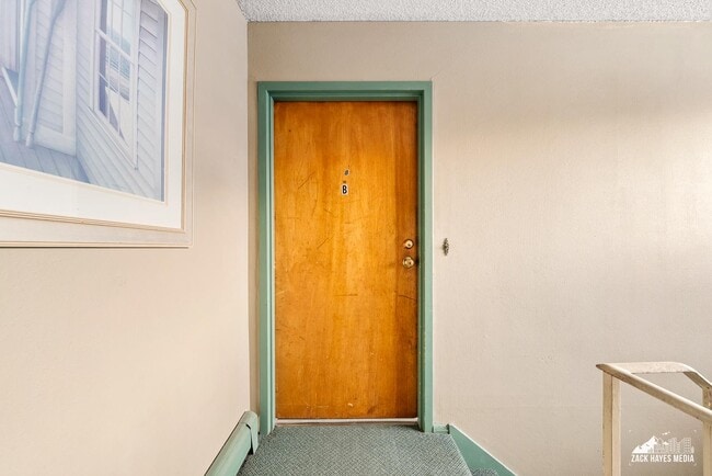 Photo - 19033 Whirlaway Rd