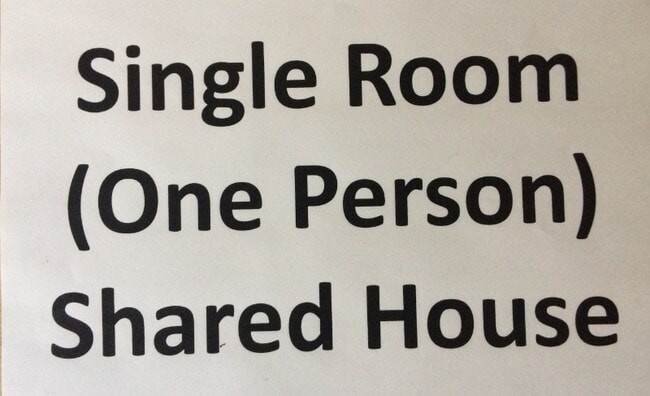 Photo - 2905 Georgia St NE