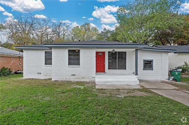 Building Photo - 4025 Hiland Dr Rental