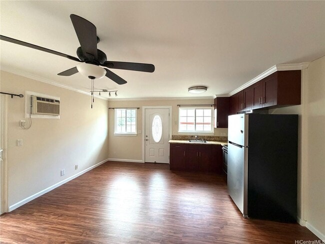 Photo - 2 bedroom, 1 bath in Kaimuki!