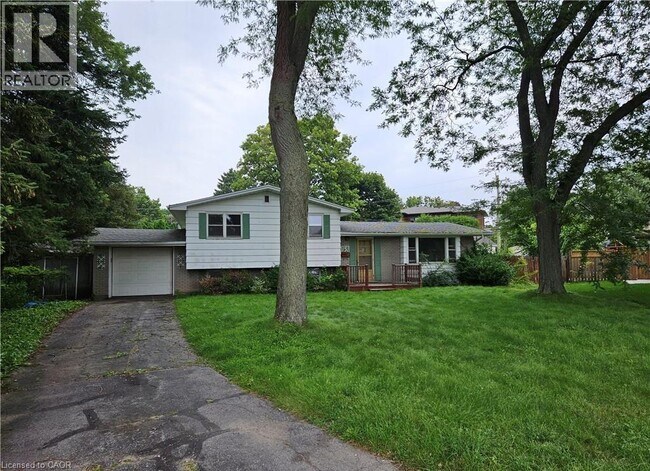 Photo - 151 Seneca Ct